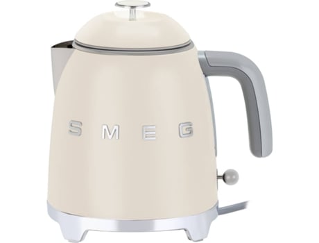 El hervidor de agua de SMEG más barato está en