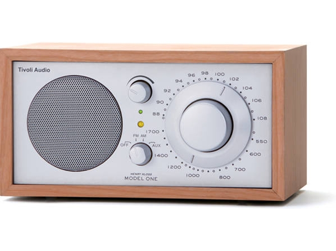 Radio TIVOLI AUDIO Model One cerezo Gris