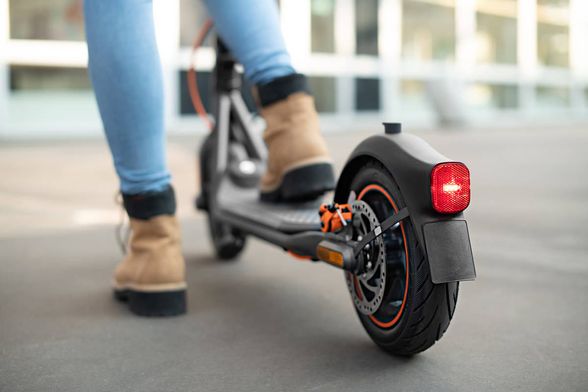 Patinete Eléctrica Infantil NINEBOT Segway A6 (12 km/h - Autonomía: Hasta 5 km)