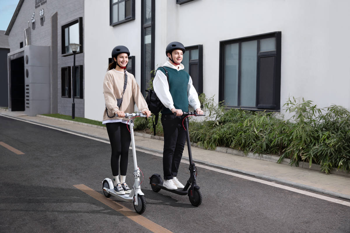 Patinete Eléctrica XIAOMI 3 Lite Blanco (Vel. Máxima: 25 Km/h - Autonomía: 20  Km)