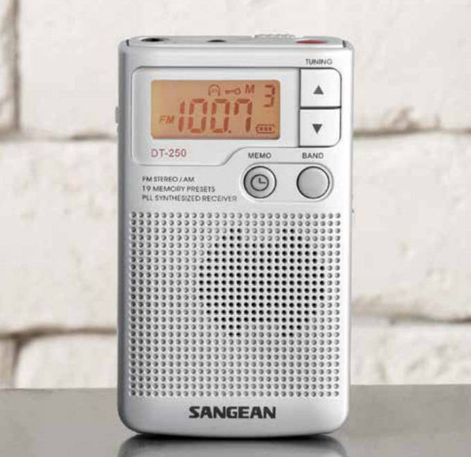 Radio Portátil BT SANGEAN DT-250