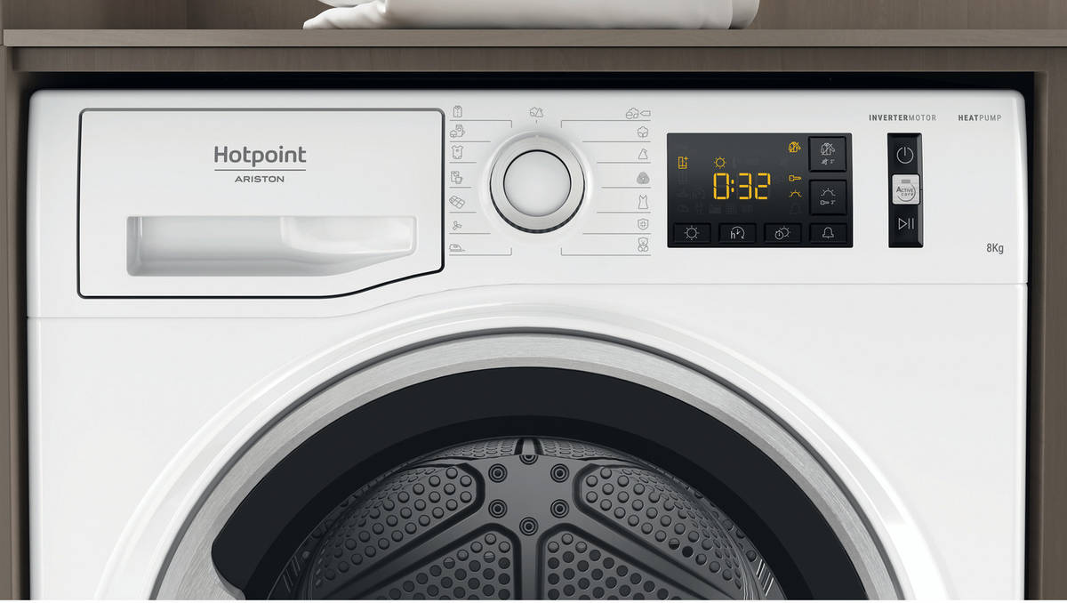 Secadora HOTPOINT NT M11 82SK EU (8 kg - Bomba de Calor - Blanco)